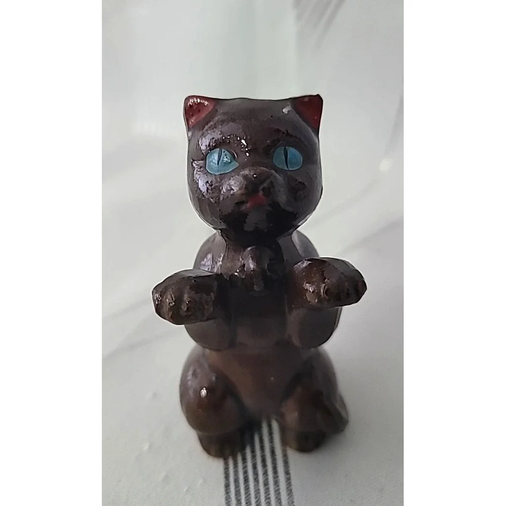 2 Vintage Brown Kitty Cat Figurines with Blue Eyes Rings Japan‎